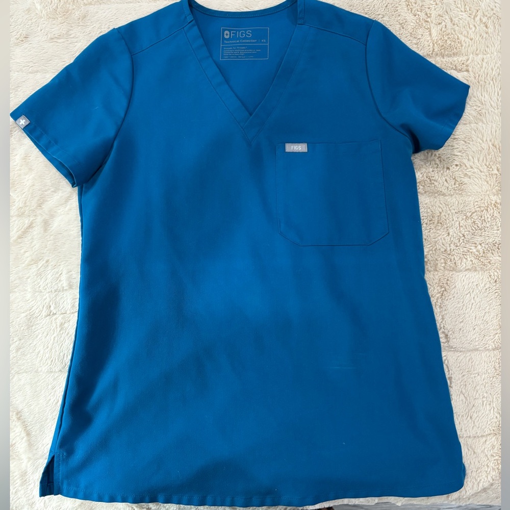 Figs set 
Top XS
Bottoms S